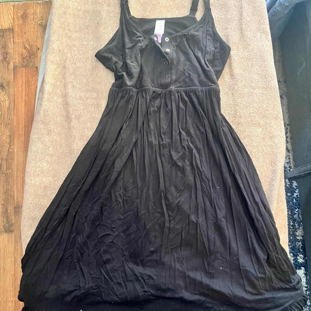 Elegant Black Sleeveless nightgown